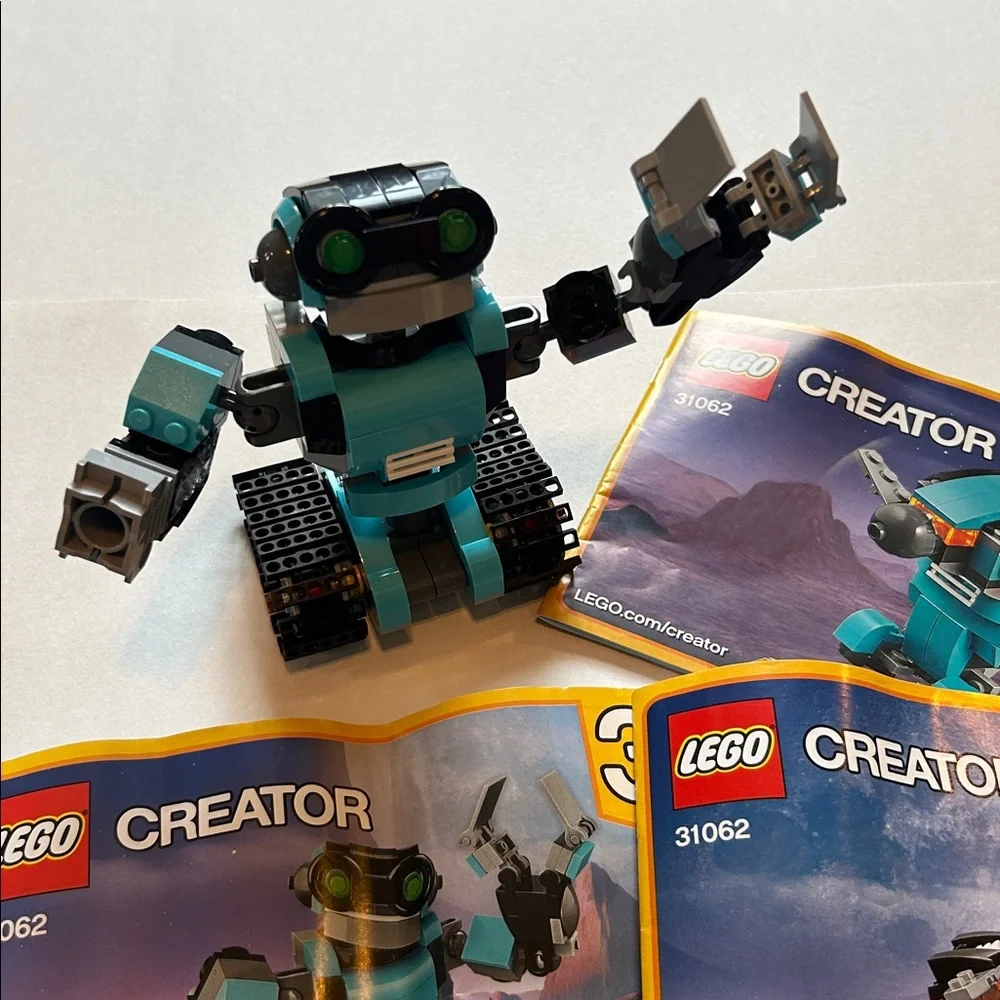LEGO Creator 3-in-1 Robo Explorer Set #31062 Built set. No box.